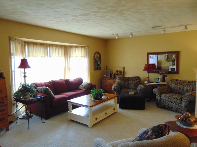 613 7th Ave NE, Waseca, MN 56093