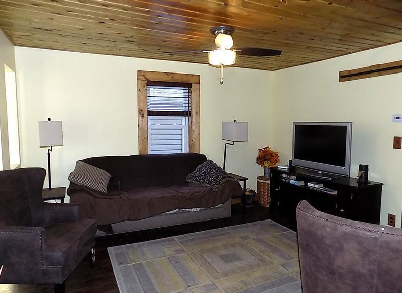 1160 Main Ave, Lafayette, MN 56054