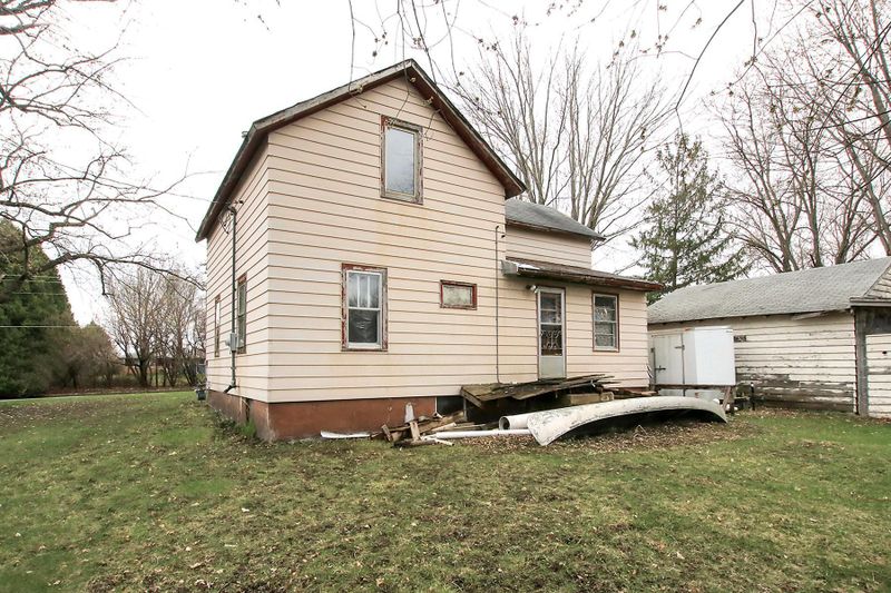 5760 Drake Dr, Independence, MN 55359