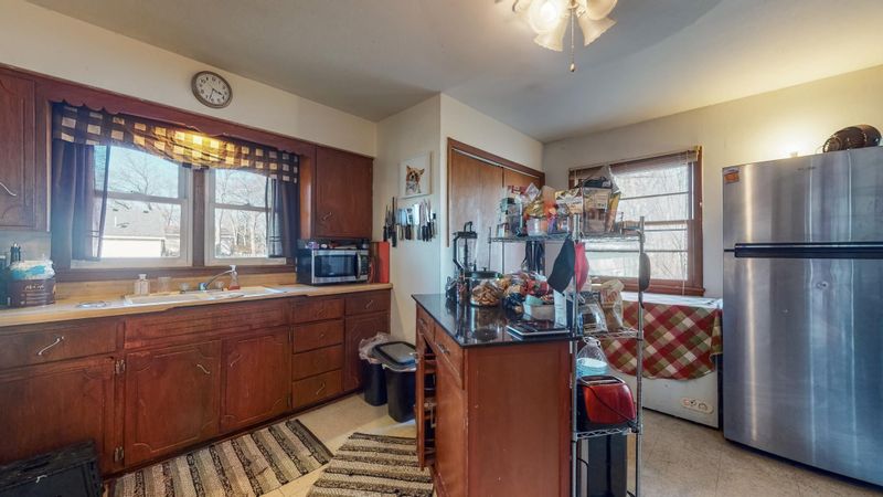 1738 4th Ave SW, Rochester, MN 55902