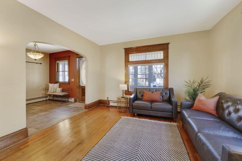 724 Simon Ave, Saint Paul, MN 55117