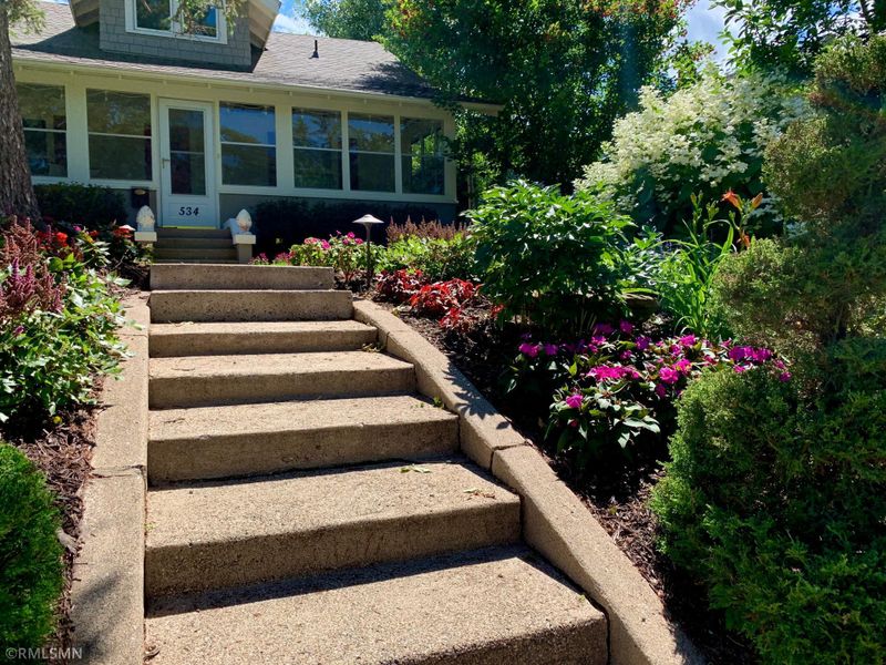 534 Wayzata Blvd E, Wayzata, MN 55391