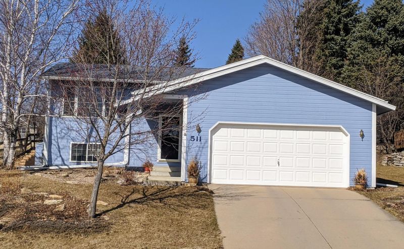 511 24th St SW, Rochester, MN 55902