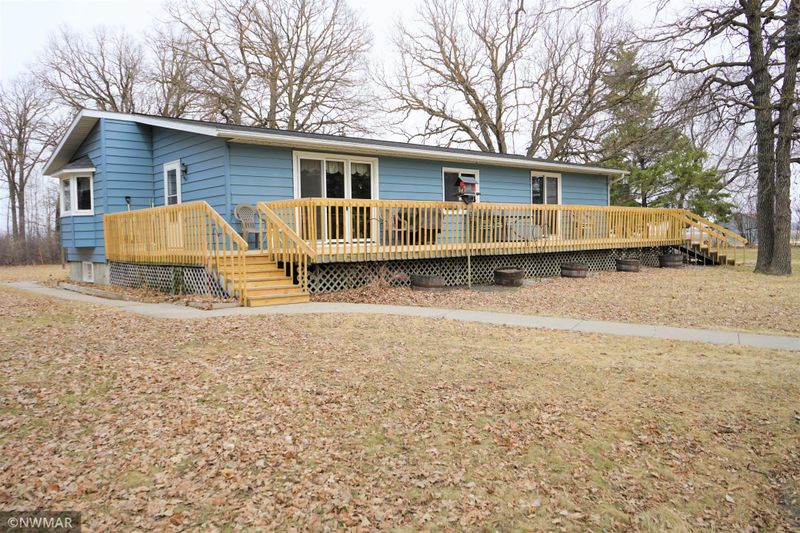 32346 370th Ave, Roseau, MN 56751