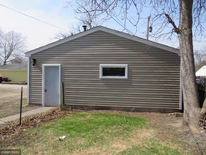 111 9th Ave N, South Saint Paul, MN 55075