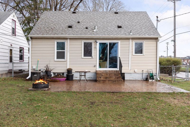 829 20th Ave SE, Minneapolis, MN 55414