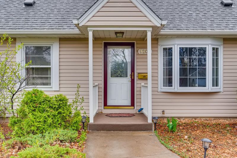 9207 Stevens Ave S, Bloomington, MN 55420