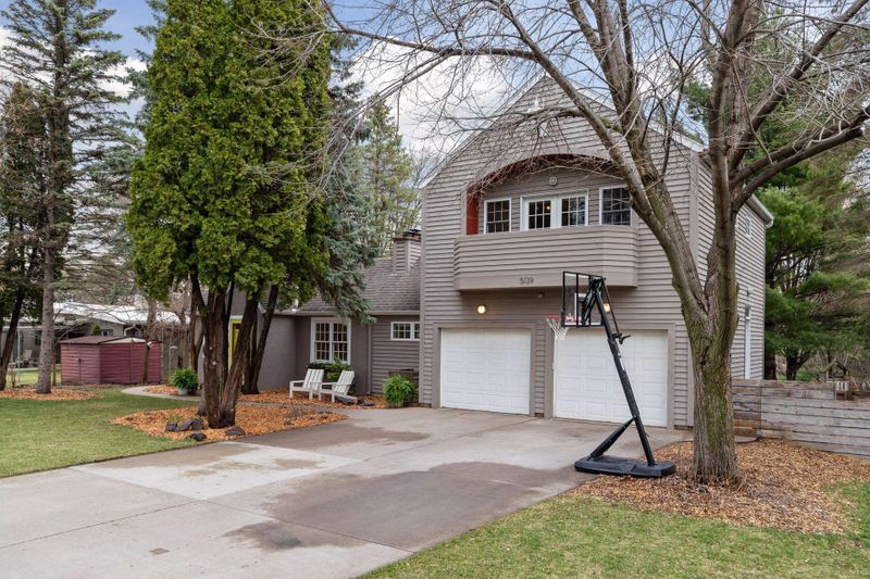 5139 Mayview Rd, Minnetonka, MN 55345