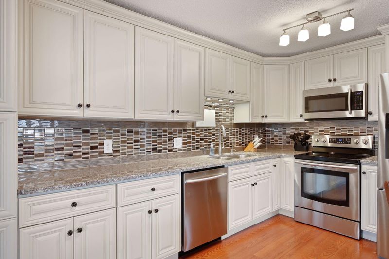 4320 83rd Cir N, Brooklyn Park, MN 55443