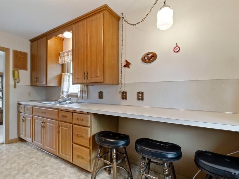 9610 W 16th St, Saint Louis Park, MN 55426