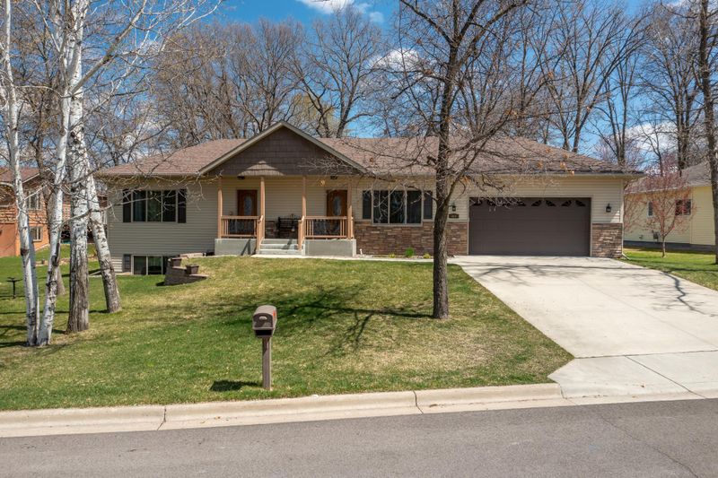 404 High Dr, Sartell, MN 56377