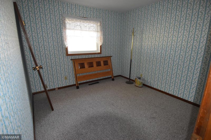 1020 250th Ave, Donaldson, MN 56720