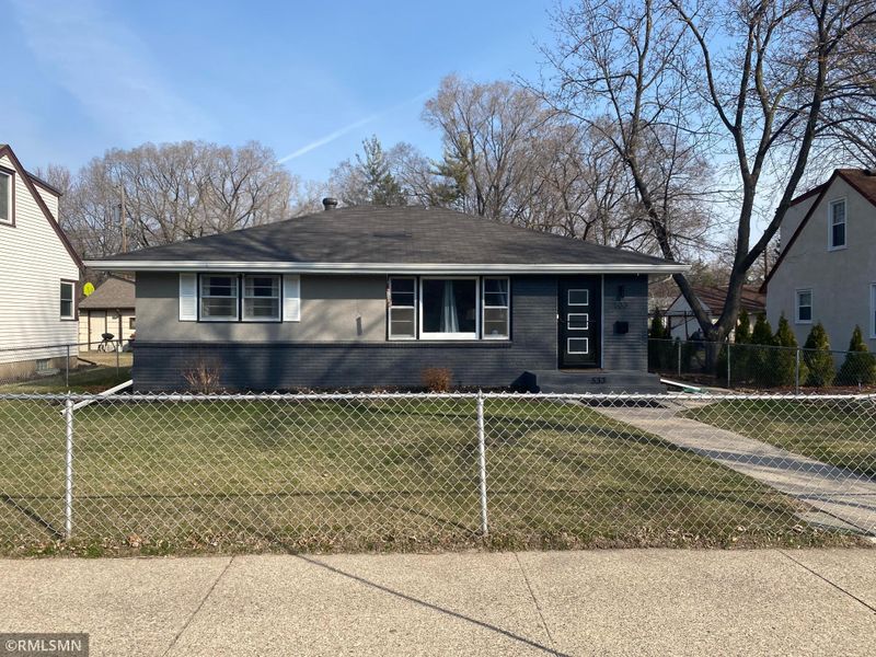 533 35th Ave NE, Minneapolis, MN 55418