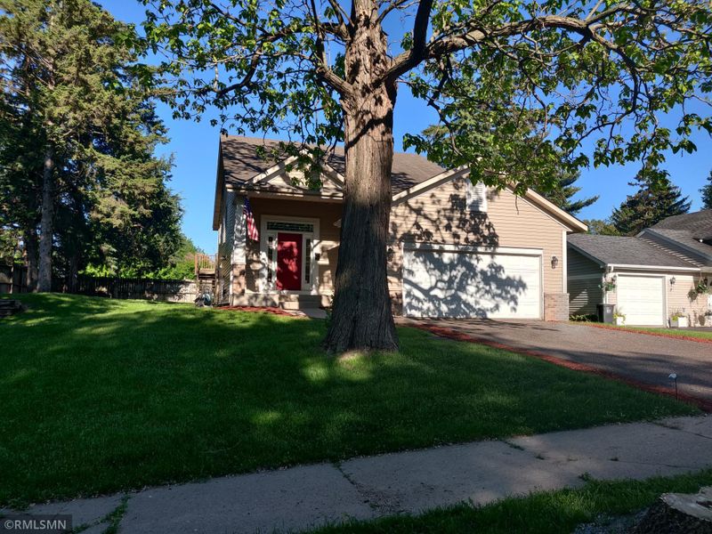 730 Bellows St, Saint Paul, MN 55107