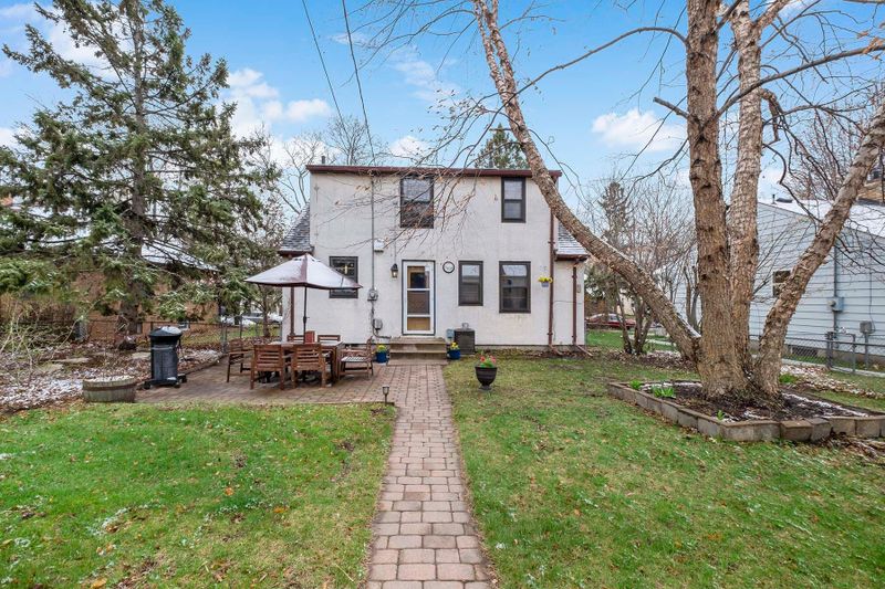 1716 Nokomis Ct, Minneapolis, MN 55417