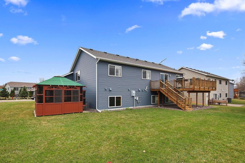 415 Duchess Ct, Sartell, MN 56377