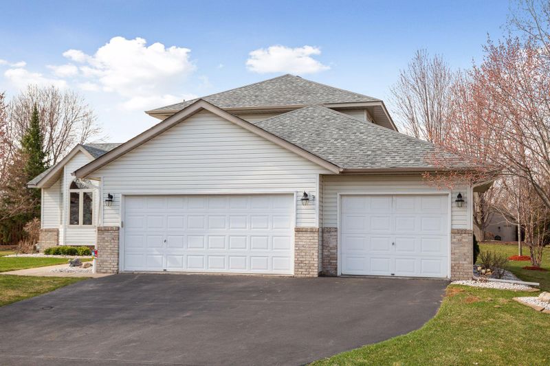 8303 Xene Ln N, Maple Grove, MN 55311