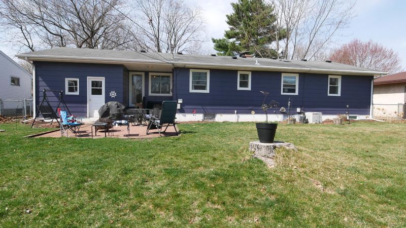 6024 Rhode Island Ave N, New Hope, MN 55428