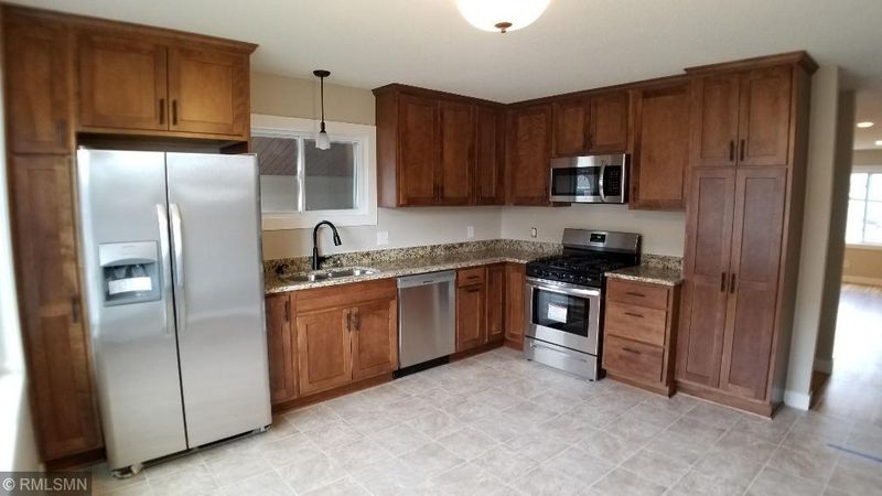 3811 75th St E, Inver Grove Heights, MN 55076