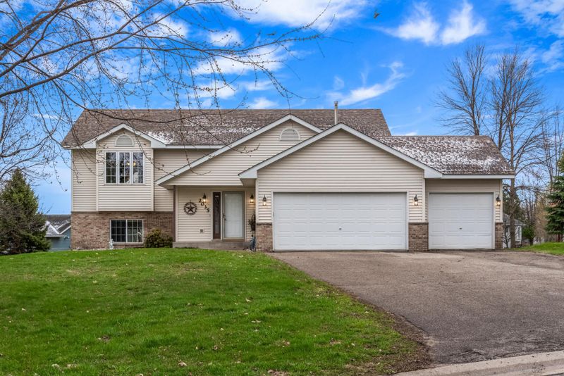 2035 Greens Cir, Howard Lake, MN 55349