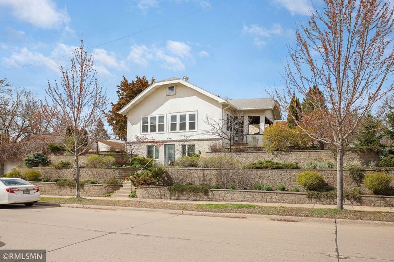5256 30th Ave S, Minneapolis, MN 55417