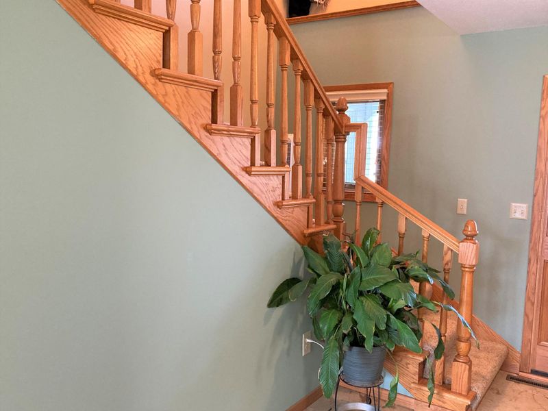 4612 Bower Pa, Inver Grove Heights, MN 55076