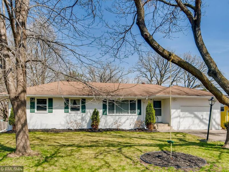7016 35th Ave N, Crystal, MN 55427