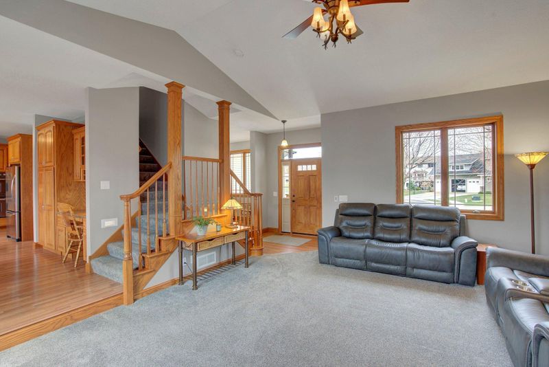 13629 Susan Cir, Becker, MN 55308