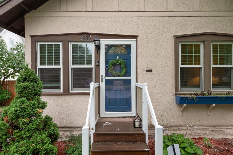 3917 Halifax Ave N, Robbinsdale, MN 55422