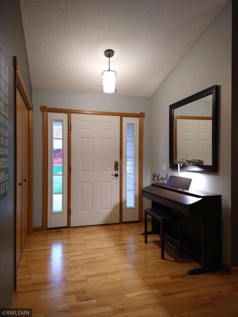6512 Dawn Ave, Inver Grove Heights, MN 55076