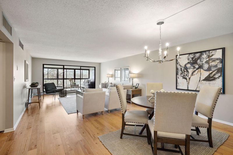 4075 W 51st St #409, Edina, MN 55424