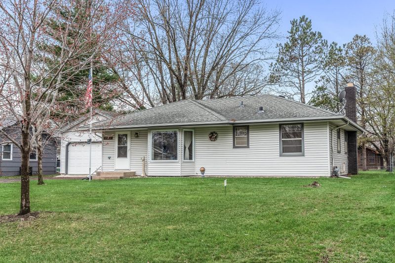 11644 Xavis St NW, Coon Rapids, MN 55433