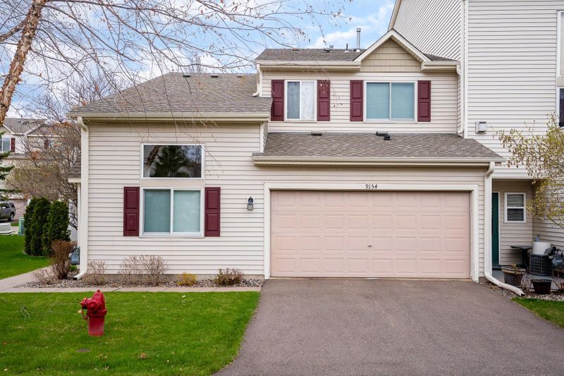 9154 Comstock Ln N, Maple Grove, MN 55311