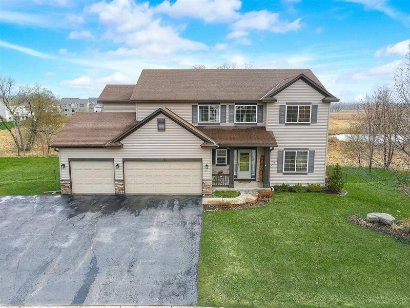 4412 Games Trl, Minnetrista, MN 55375