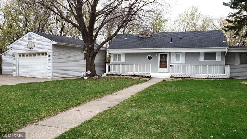305 Barclay St, Saint Paul, MN 55106