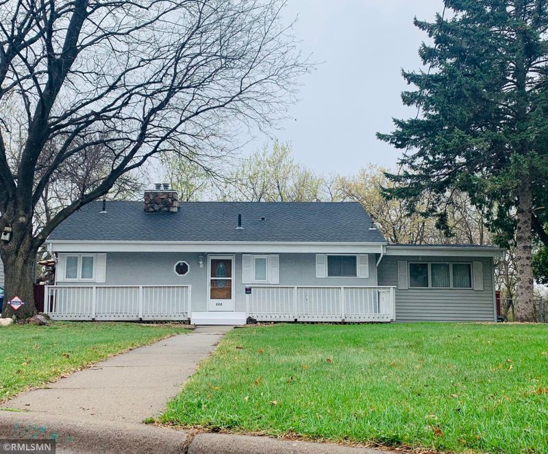 305 Barclay St, Saint Paul, MN 55106