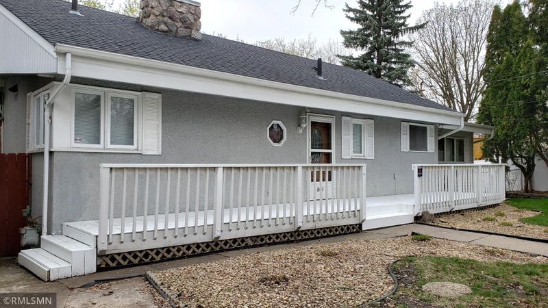 305 Barclay St, Saint Paul, MN 55106