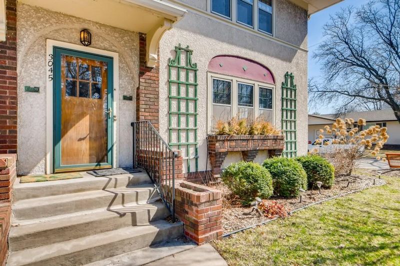 3045 33rd Ave S, Minneapolis, MN 55406