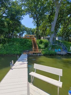 697 Shoreacres Dr, Fairmont, MN 56031