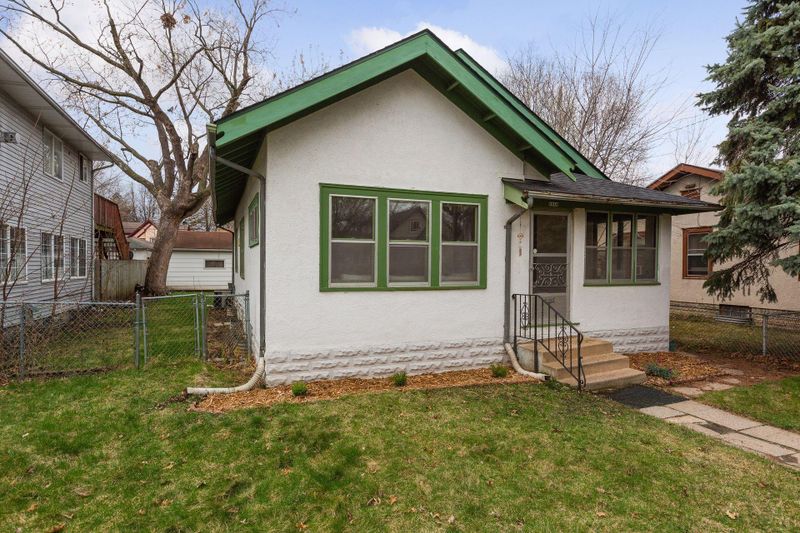 3619 Queen Ave N, Minneapolis, MN 55412