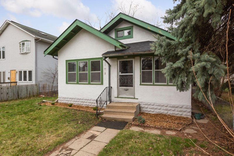 3619 Queen Ave N, Minneapolis, MN 55412