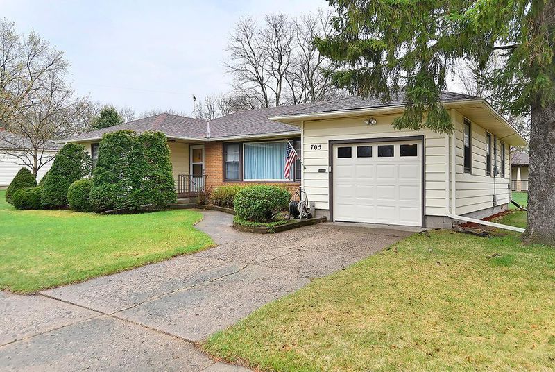 705 3rd St NE, Faribault, MN 55021