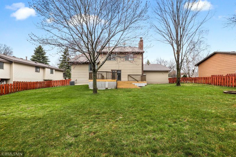 672 121st Ln NW, Coon Rapids, MN 55448