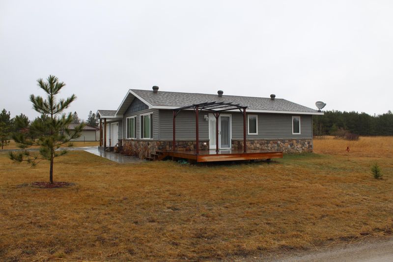 21310 Friendship Dr, Nevis, MN 56467