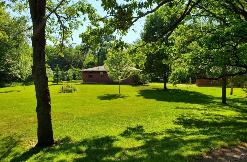 30208 Palm St NW, Cambridge, MN 55008