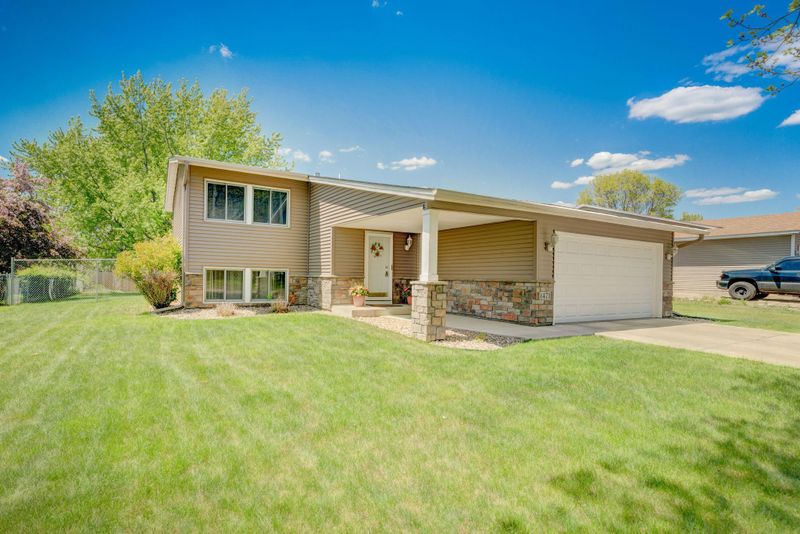 1471 Lincoln Ave, Saint Paul Park, MN 55071