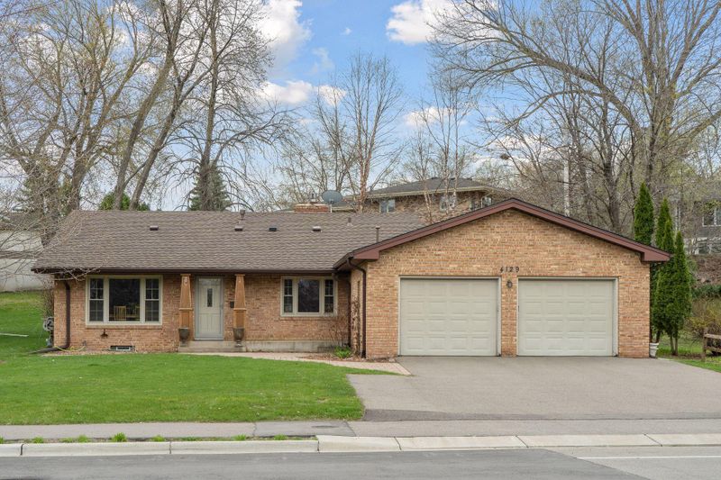 4129 W 62nd St, Edina, MN 55424