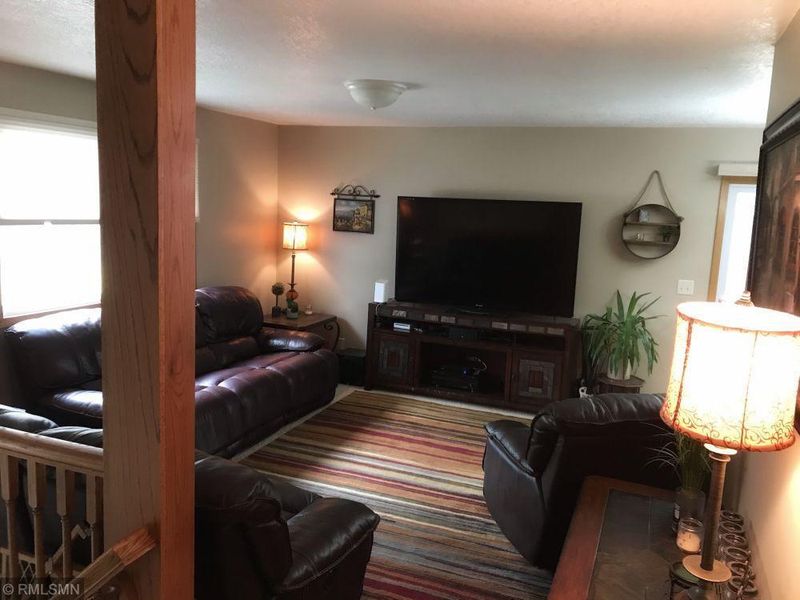 3920 76th Way E, Inver Grove Heights, MN 55076