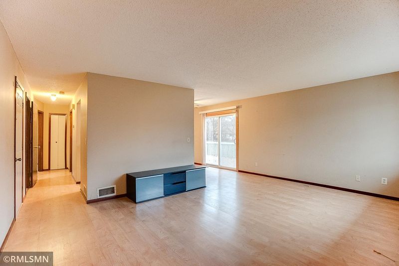 8390 Mitchell Rd, Eden Prairie, MN 55347