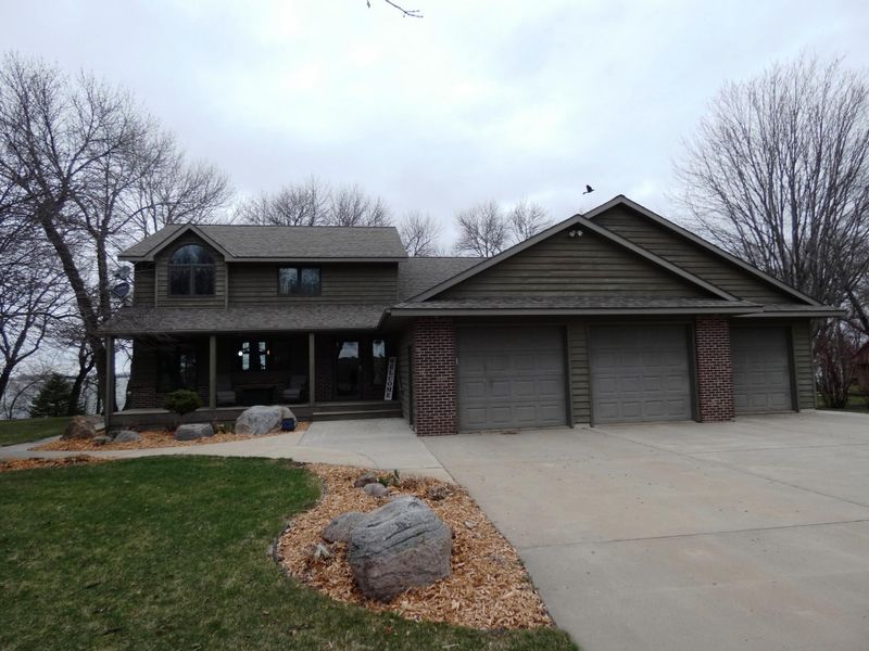 66 Pioneer Trl, Garvin, MN 56132